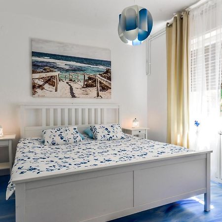 Apartment Dora Umag Bagian luar foto