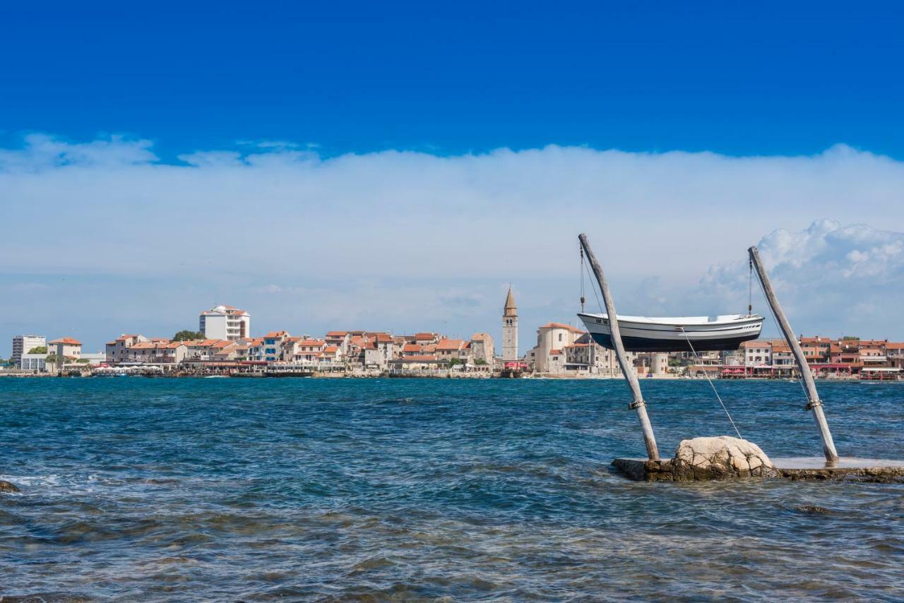 Apartment Dora Umag Bagian luar foto